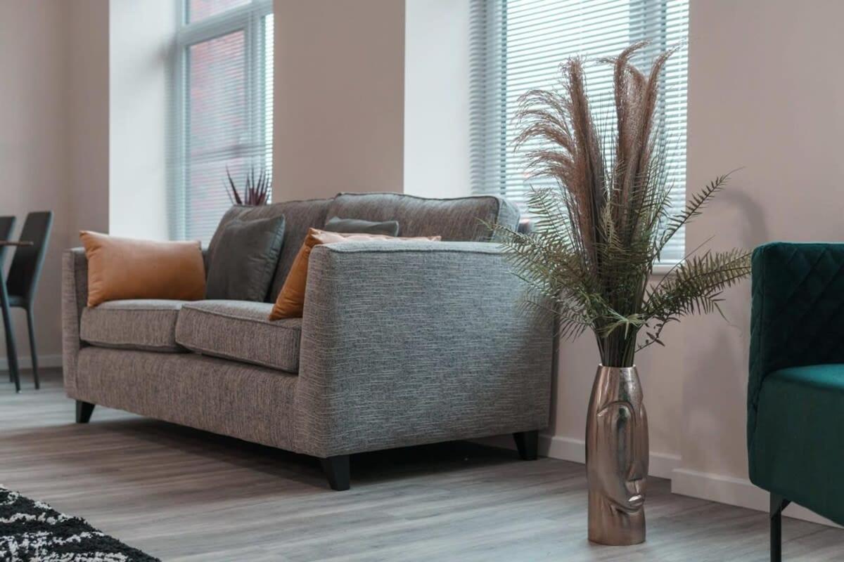 Contemporary 2 Bed Manchester Apartment - Sleeps 4 Exterior photo